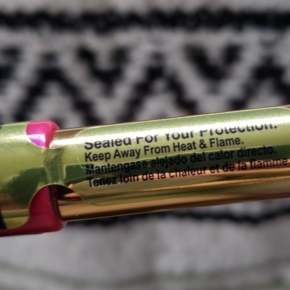 Lipsense - Picture 3 of 3